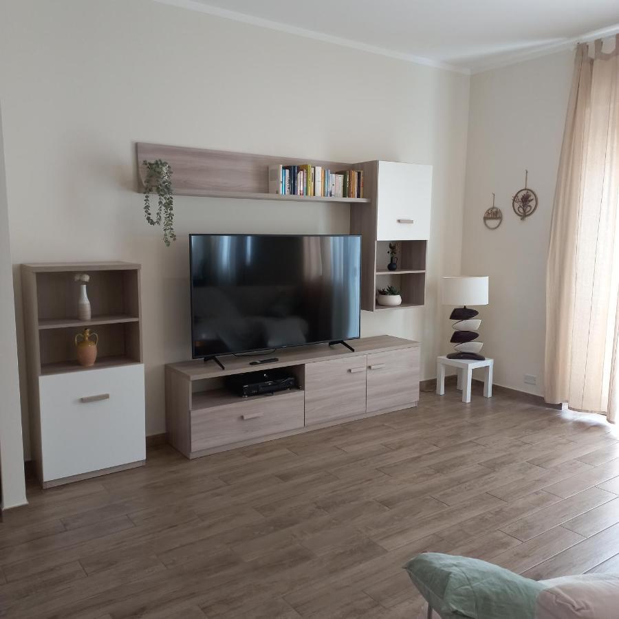 Apartamento La Casa Di Carla Pescara Exterior foto