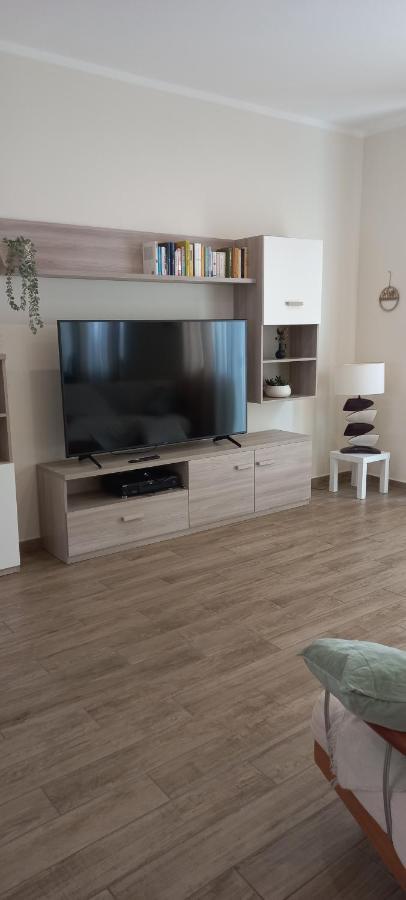 Apartamento La Casa Di Carla Pescara Exterior foto